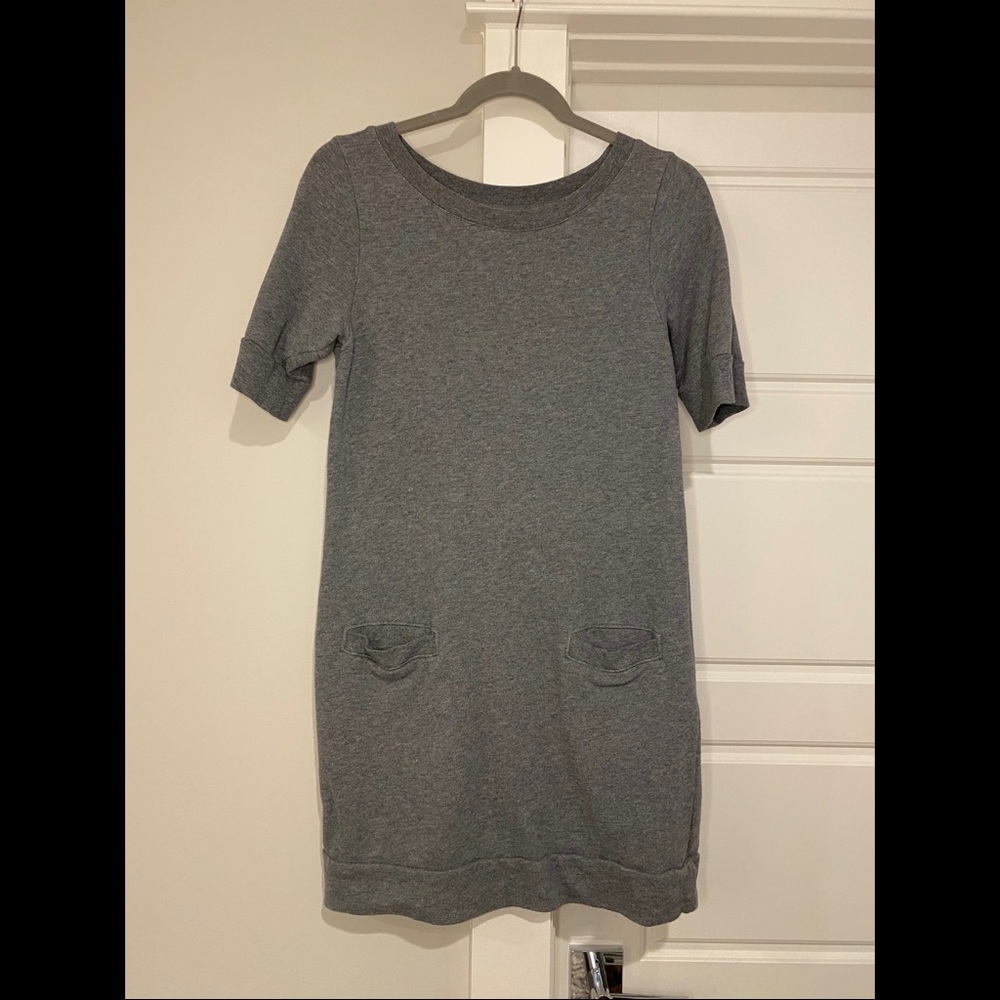 Womens short sleeve sweater dress with pockets